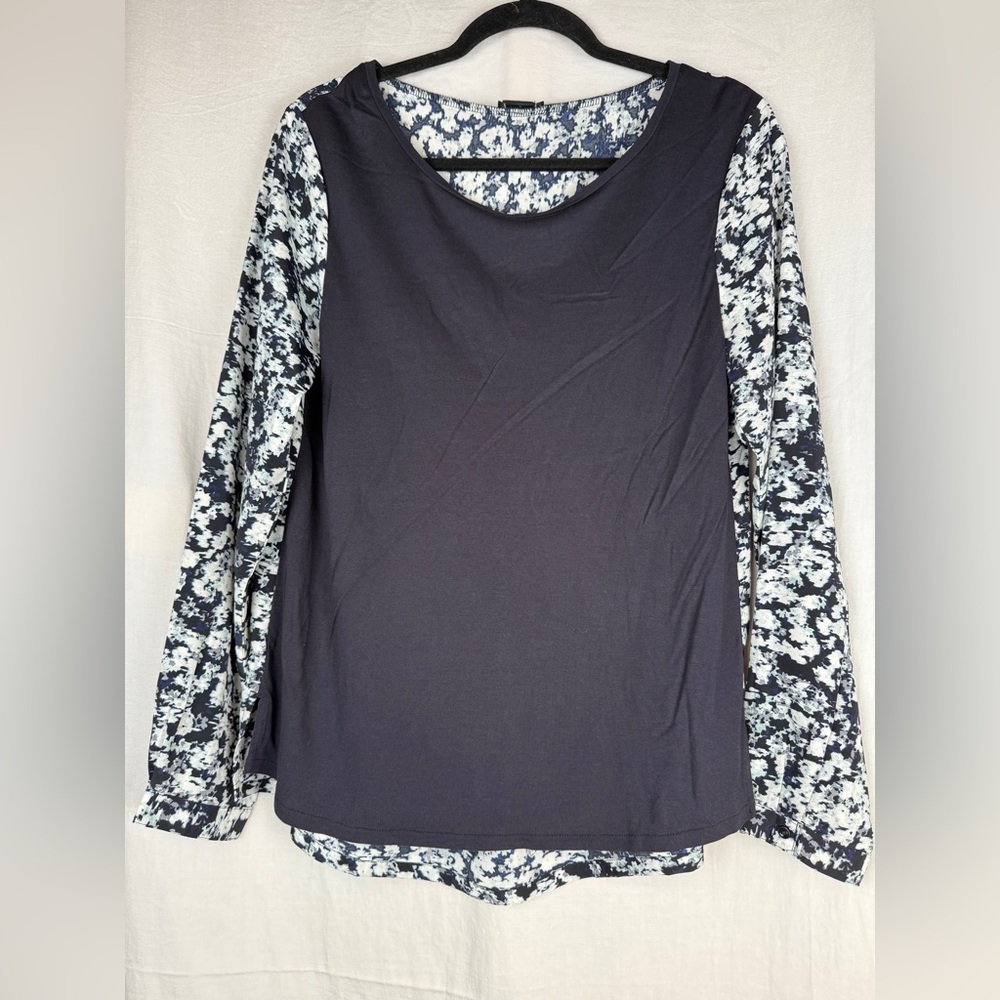 Ann Taylor Black and White Floral Sleeve Blouse